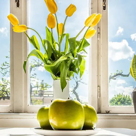 ゲストハウス Fenna 7 Minut Od Rynku